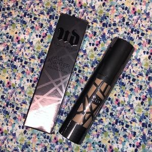 Urban Decay All Nighter foundation - 3.5